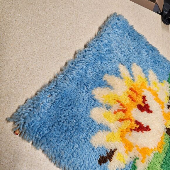 Hand Made Vintage Latch Hook Rug Wall Hanging Set Lotus Flower Cottage Farmhouse - Picture 8 of 8